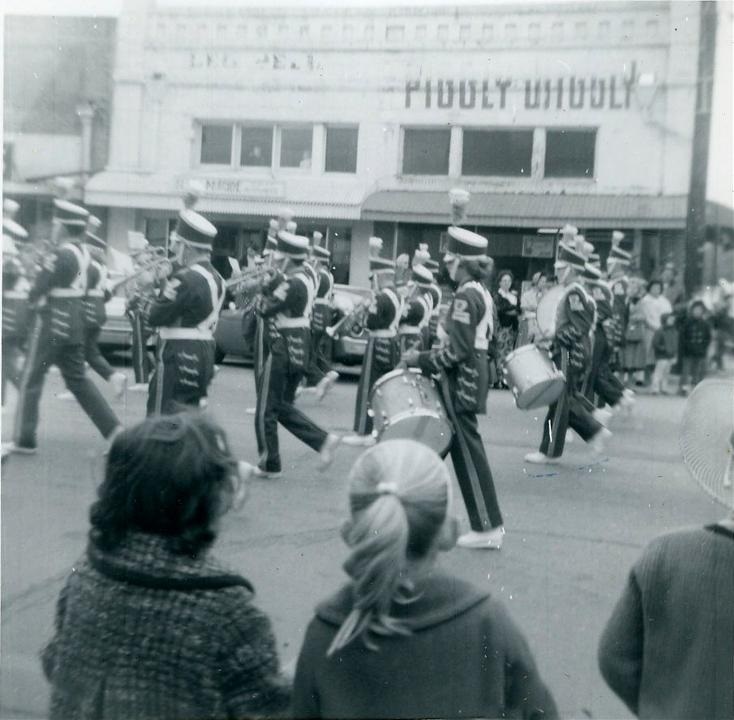 images/years-gone-by/years-gone-by-31.jpg#joomlaImage://local-images/years-gone-by/years-gone-by-31.jpg?width=734&height=720