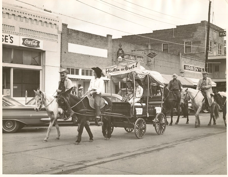 images/years-gone-by/years-gone-by-61.jpg#joomlaImage://local-images/years-gone-by/years-gone-by-61.jpg?width=900&height=700